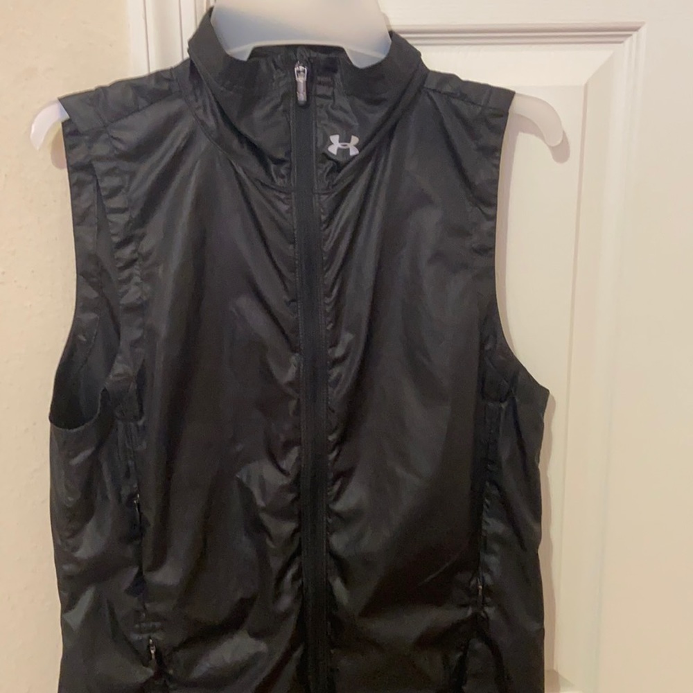 Under Armor Windbreaker sleeveless vest
